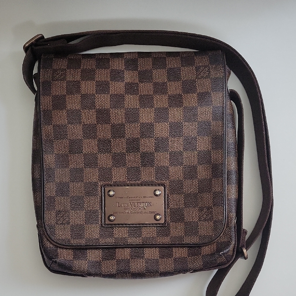 Louis Vuitton Damier Ebene Brooklyn Messenger Bag